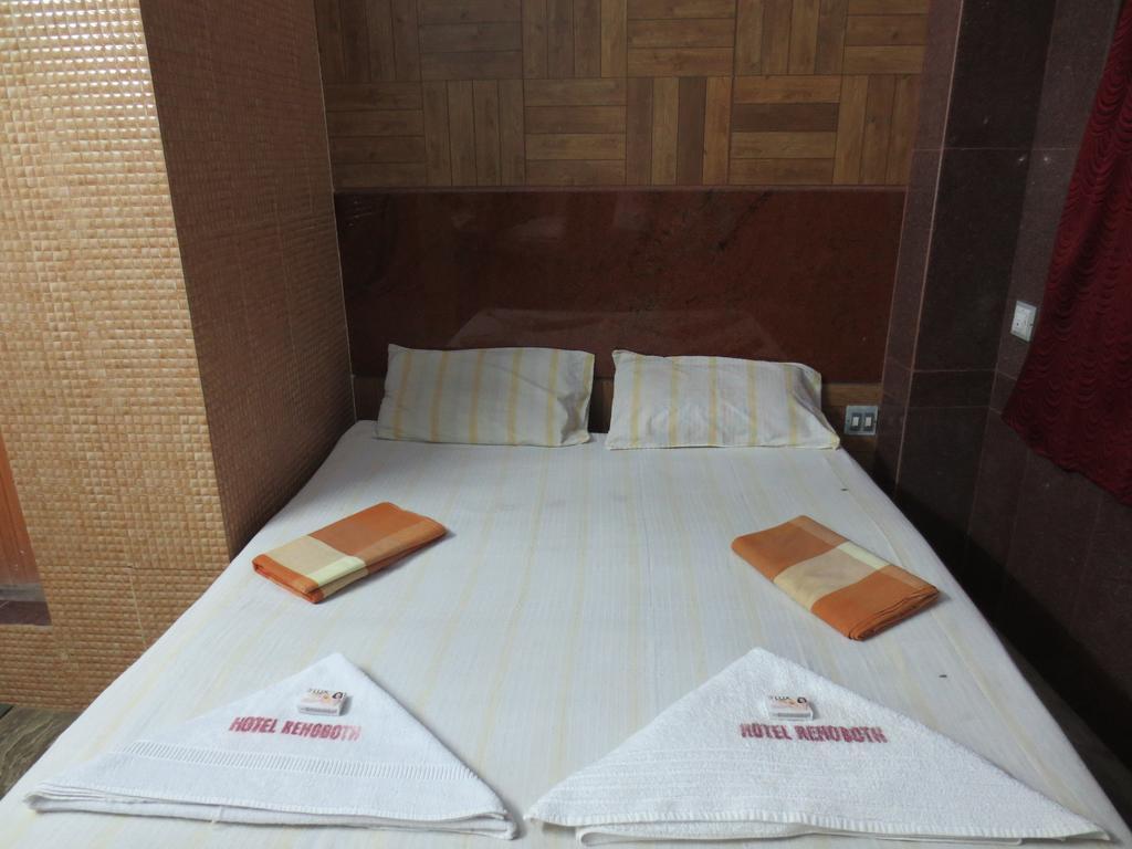 Hotel Rehoboth Kanyakumari Rum bild