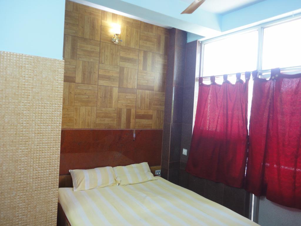 Hotel Rehoboth Kanyakumari Rum bild